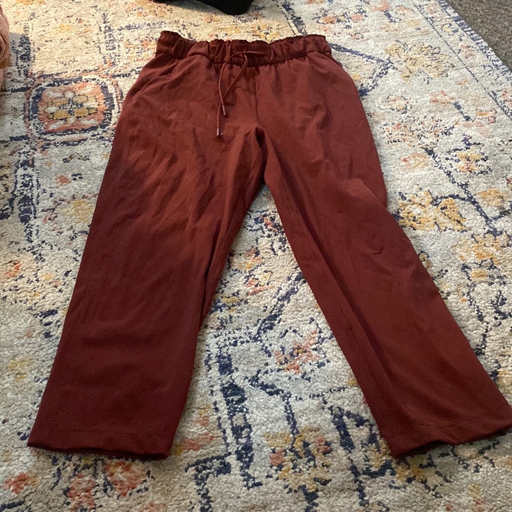 Lululemon crop pants!